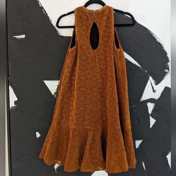 Maeve Amis lace dress! - Picture 2 of 7